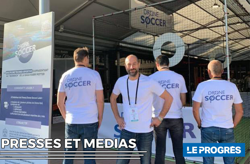 Image des joueurs de Drone Soccer devant une Aréna